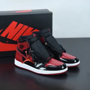 Air Jordan 1 Retro High OG ‘Patent Bred’ 555088-063