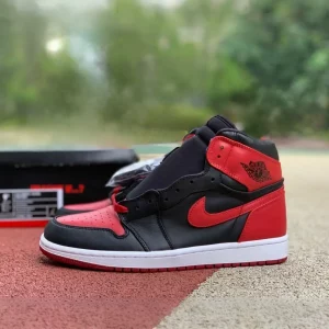 Air Jordan 1 Retro High ‘Banned’ 2011 432001-001
