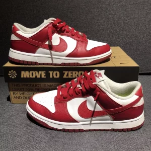 Dunk Low Next Nature ‘Gym Red’ DN1431-101 (Wmns)
