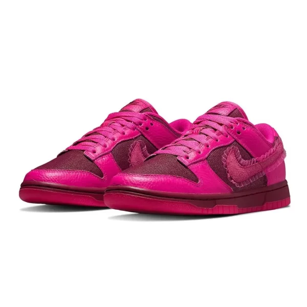 Dunk Low ‘Valentine’s Day’ Team Red/Pink Prime DQ9324-600 (W)