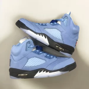 Air Jordan 5 Retro SE ‘UNC’ University Blue DV1310-401