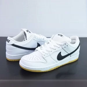 Dunk Low Pro SB ‘White Gum’ CD2563-101