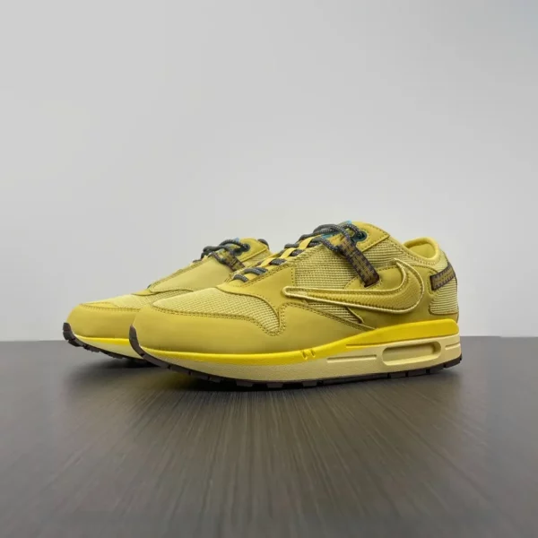 Travis Scott x Nike Air Max 1 ‘Saturn Gold’ DO9392-700