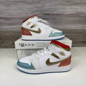 Air Jordan 1 Mid ‘UNC to Chicago’ FB2212-100 (GS)